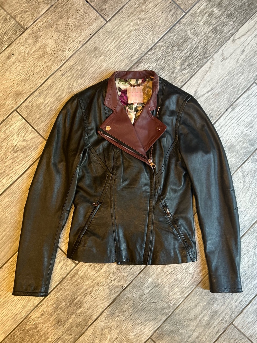 Ted Baker London Women’s Size 1, 100% Black Leather Outer with Floral Lining